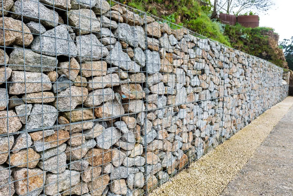 Mur de soutènement en gabions de 42 m à Ohey